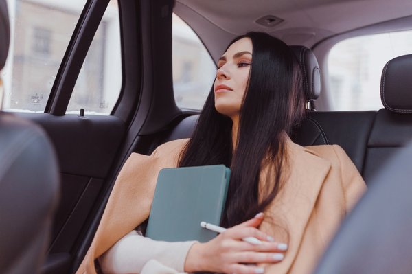 Découvrir l'alternative au taxi à Lyon: solutions pratiques