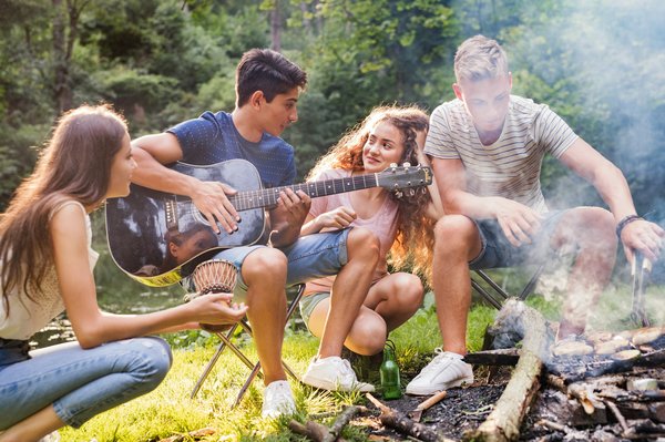 Sécurité et plaisir : pourquoi les colonies de vacances sont idéales pour les adolescents ?